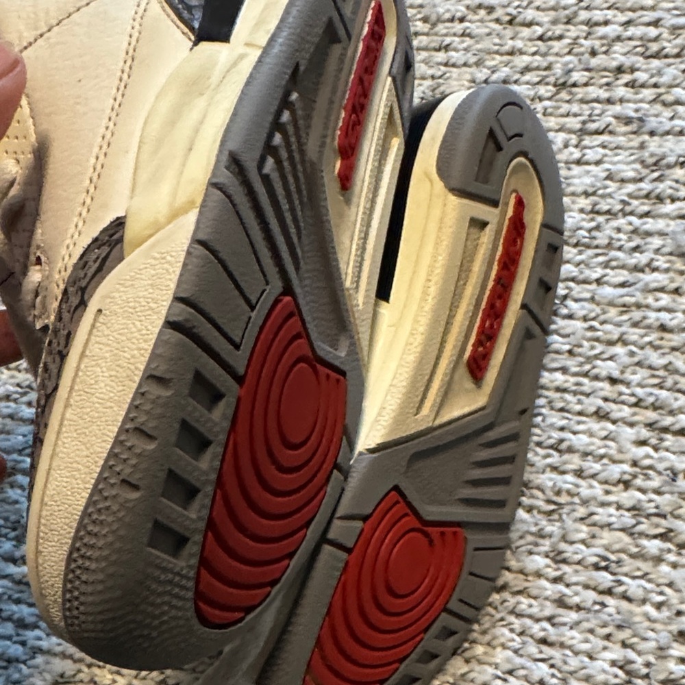 Jordan Kids White and Black Sneakers - Picture 5 of 7